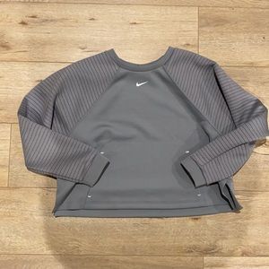 Nike grey sweatshirt with pouch m